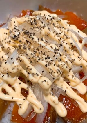 絶品☆オニオンサーモンマヨ丼-レシピのメイン写真