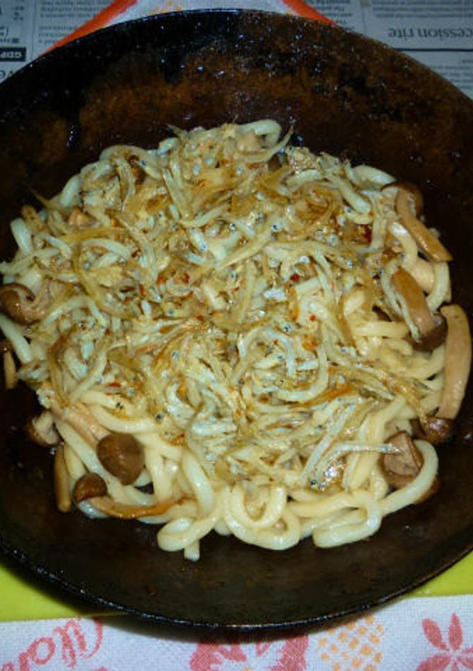 釜揚げシラスたっぷりの焼きうどん-レシピのメイン写真