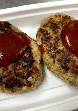 キヌアと雑穀たっぷりハンバーグ-レシピのメイン写真