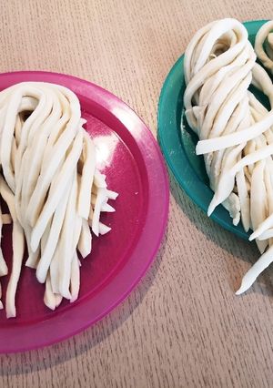 兄弟仲良く手打ちうどん! ステイホーム-レシピのメイン写真