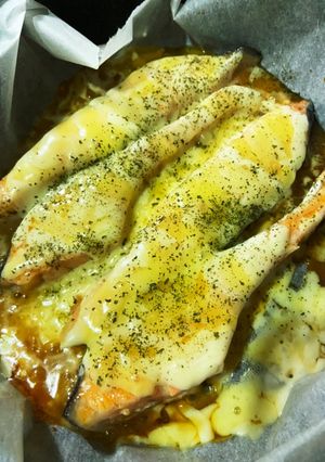 簡単！洗い物なし！鮭のチーズ焼き♡-レシピのメイン写真