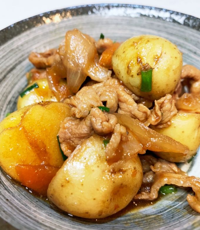 ご飯がはかどる！ピリ辛新じゃが肉じゃが by a−button
