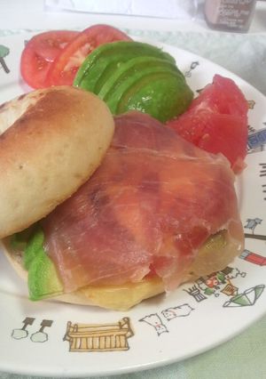 ニンニクが隠し味！ベーグルサンド-レシピのメイン写真