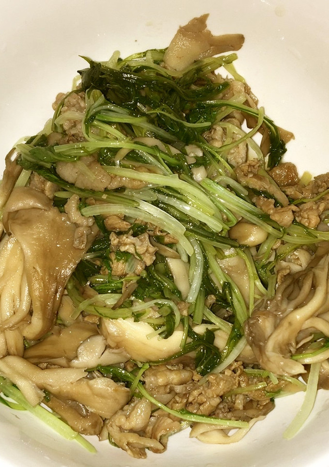 豚バラ肉と舞茸と水菜のざくろ酢炒め-レシピのメイン写真