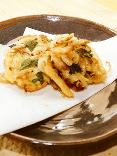 桜えびと三葉のかき揚げ☆枚方市給食-レシピのメイン写真