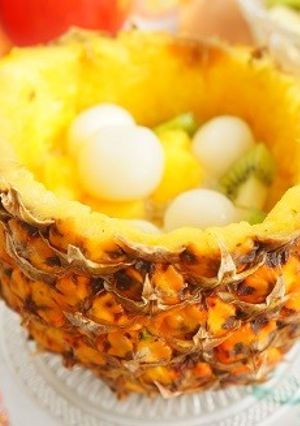 パイナップルの器で♪白玉フルーツポンチ-レシピのメイン写真