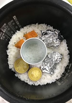 【離乳食編】コップ粥と蒸し野菜-レシピのメイン写真