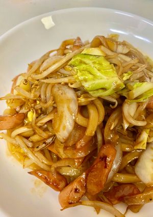 バチくそ簡単！春キャベツの焼うどん！-レシピのメイン写真