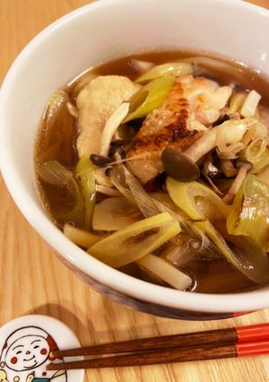 鶏とネギときのこのあったか♡おうどん-レシピのメイン写真