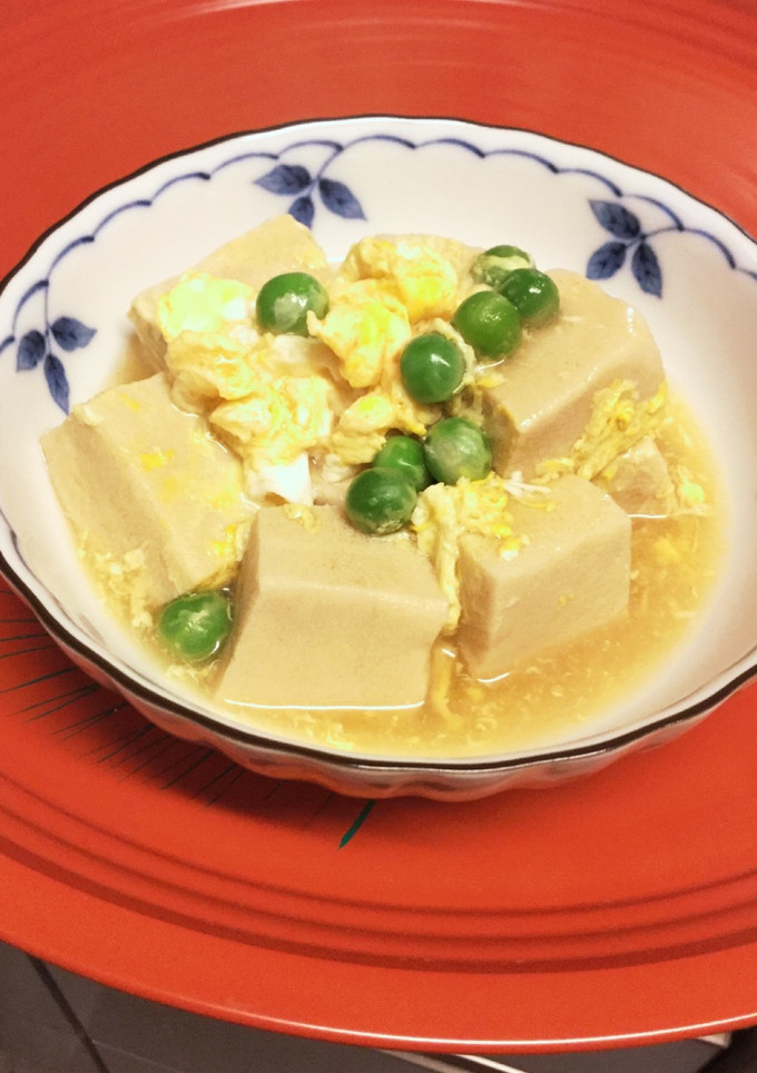 ふんわり高野豆腐とエンドウ豆の卵とじ-レシピのメイン写真