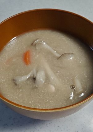 免疫力向上⤴️舞茸と生姜の粕汁-レシピのメイン写真