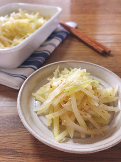 じゃがいもとセロリの塩きんぴら-レシピのメイン写真