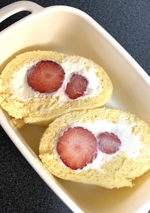 イチゴのロールケーキ-レシピのメイン写真