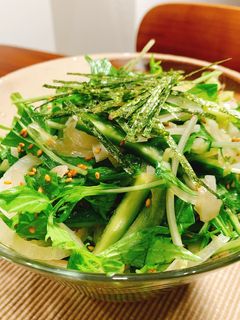 パパッと簡単!新玉ねぎと水菜のぽんサラダ-レシピのメイン写真