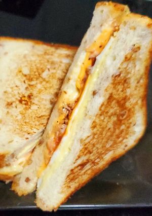 ツナ卵チーズのホットサンド 秘密の味付け-レシピのメイン写真