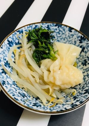 冷凍えびワンタン使用 モヤシたっぷり鍋-レシピのメイン写真