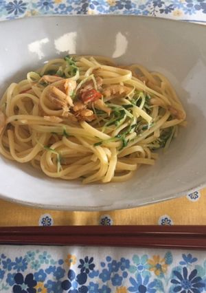 豆苗と海老のヘルシーペペロンチーノ-レシピのメイン写真