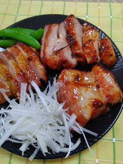 タレにつけてから焼く焼き豚-レシピのメイン写真