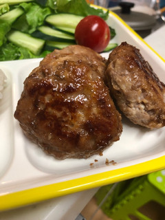 卵不要♪豚ひき肉と豆腐のハンバーグ-レシピのメイン写真