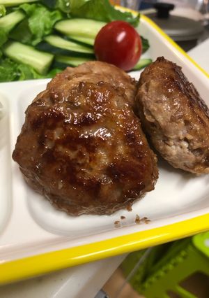 卵不要♪豚ひき肉と豆腐のハンバーグ-レシピのメイン写真