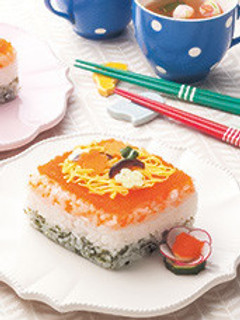 子どもと作る!牛乳パックで3色ケーキ寿司-レシピのメイン写真
