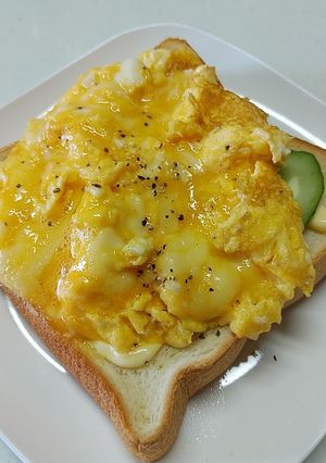 とろとろ玉子チーズのオープンサンド❤-レシピのメイン写真
