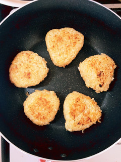 うどんスープの素で簡単チーズ焼きおにぎり-レシピのメイン写真