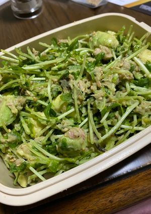 混ぜるだけ！豆苗ツナアボ和え-レシピのメイン写真
