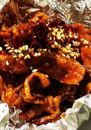 簡単♪鶏皮チップス☆韓国ヤンニョム風☆-レシピのメイン写真