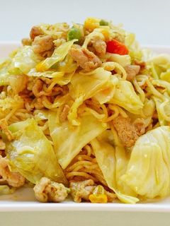 カレー焼きそば塩ラーメン-レシピのメイン写真