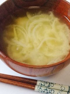【時短レシピ】玉ねぎのお味噌汁-レシピのメイン写真
