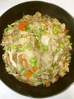 鶏肉炊き込みご飯♪簡単ごぼう3合-レシピのメイン写真