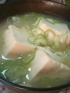 大きな豆腐の味噌汁orすまし汁❅⋆*-レシピのメイン写真