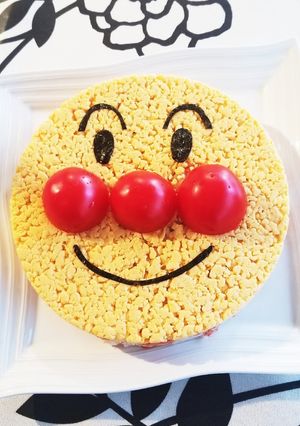 ケーキのようなアンパンマンちらし寿司-レシピのメイン写真