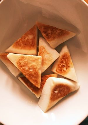 おつまみに！ごま油で炒めたはんぺん-レシピのメイン写真
