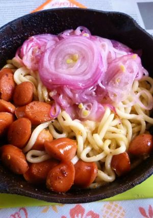 アーリーレッド＋ウインナーの焼きうどん-レシピのメイン写真