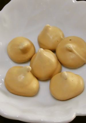 材料二つ！簡単おいしいメレンゲクッキー-レシピのメイン写真