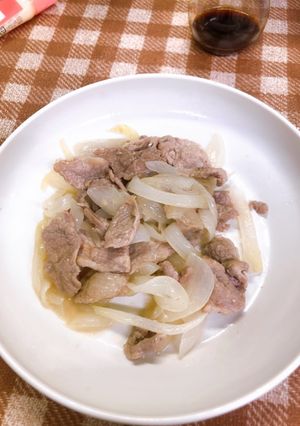 新玉ねぎ豚肉ガーリック炒め-レシピのメイン写真