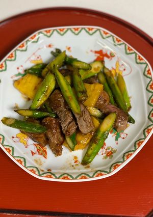 牛肉アスパラカスのオイスターソース-レシピのメイン写真
