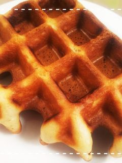 HMとワッフルメーカーで!いちごワッフル-レシピのメイン写真