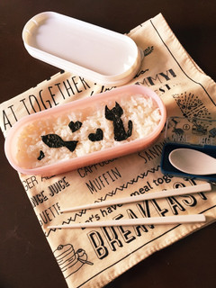 簡単!海苔と振りかけだけ 猫のお弁当♪-レシピのメイン写真