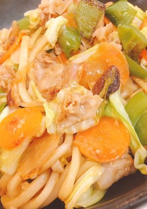 止まらない美味しさ！市販品で焼きうどん-レシピのメイン写真