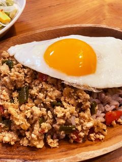 切って炒めるだけ!ガパオライス-レシピのメイン写真