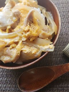 免疫力アップ!ニンニク玉葱たっぷり親子丼-レシピのメイン写真