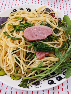 合鴨スモークとルッコラ、つぼみ菜のパスタ-レシピのメイン写真
