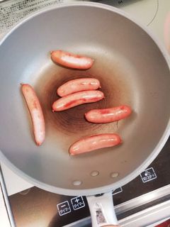 肉汁パンパン!ウインナー-レシピのメイン写真