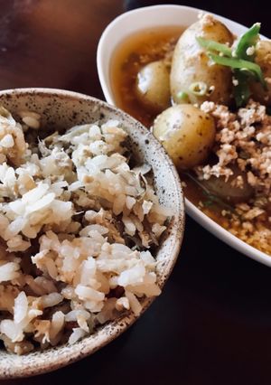 牛蒡と鶏の炊込みご飯(塩分0.7g/人)-レシピのメイン写真