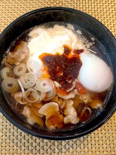 肉とろろ温玉ラー油蕎麦-レシピのメイン写真