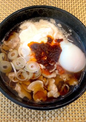 肉とろろ温玉ラー油蕎麦-レシピのメイン写真