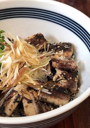 茗荷と白葱の鰯丼-レシピのメイン写真